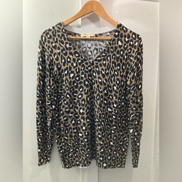 Michael Michael Khors Leopard Print Vneck Sweater Small - Picture 1 of 6